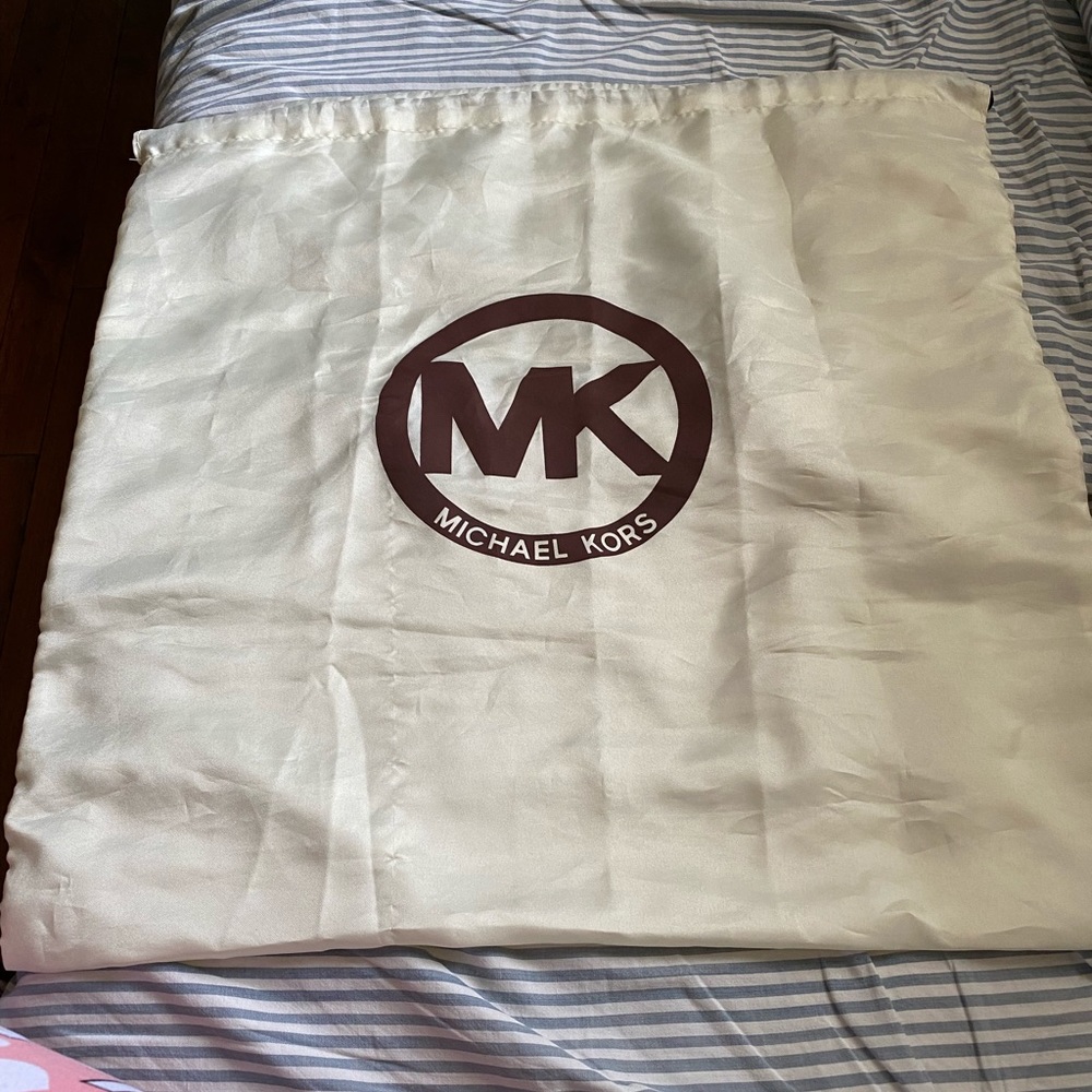 Michael kors dust bag.